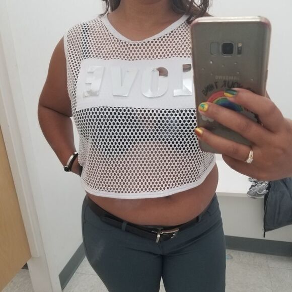 crop top  - Picture 10 of 16